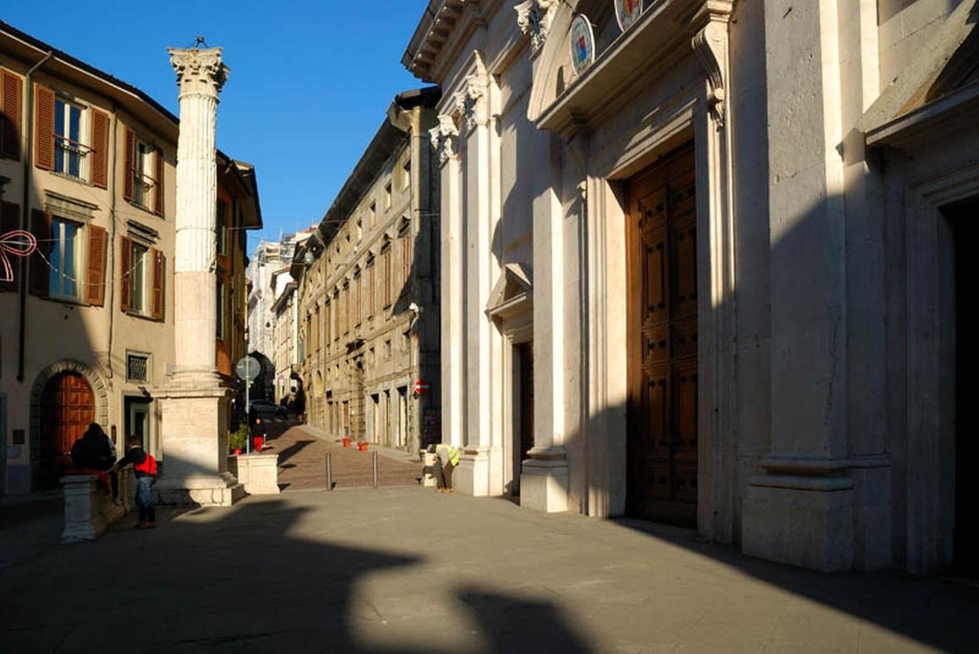 Magic Place Bergamo! Relax Apartment With Terrace In The Heart Of The City Exterior photo