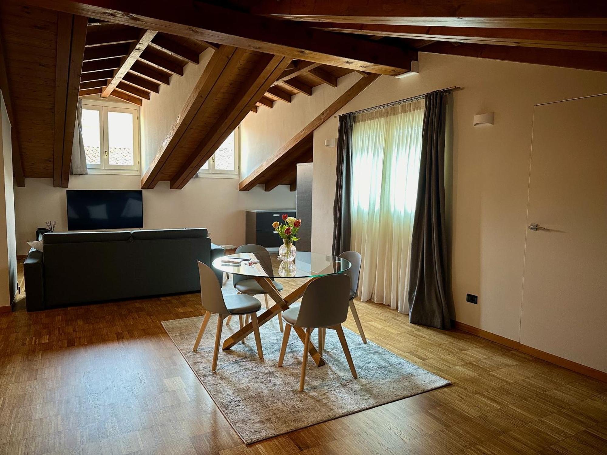Magic Place Bergamo! Relax Apartment With Terrace In The Heart Of The City Exterior photo